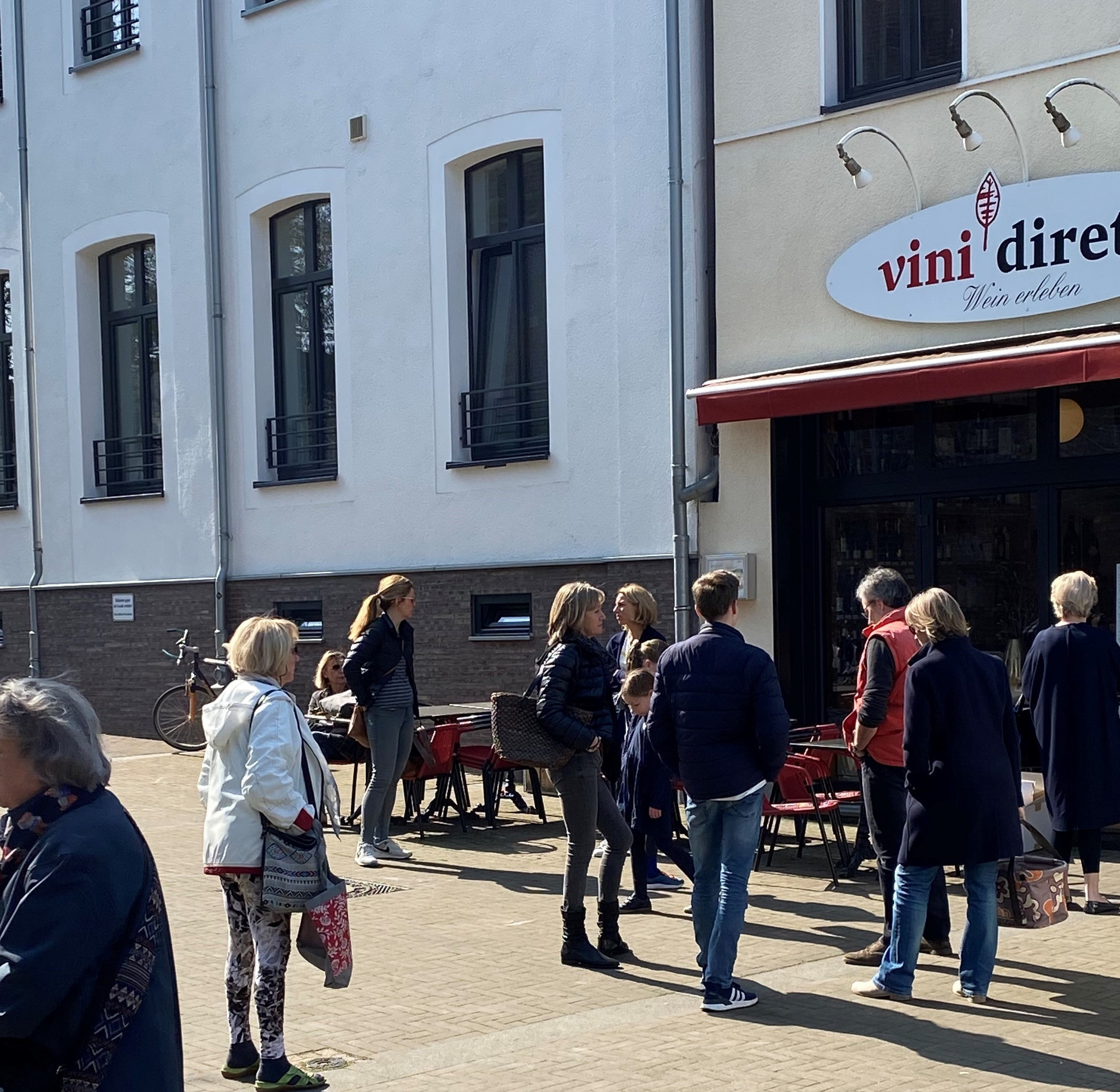 Nach Videoaufruf: Kunden, Anwohner und Nachbarn unterstützen vini diretti Nach Videoaufruf: Support your local business